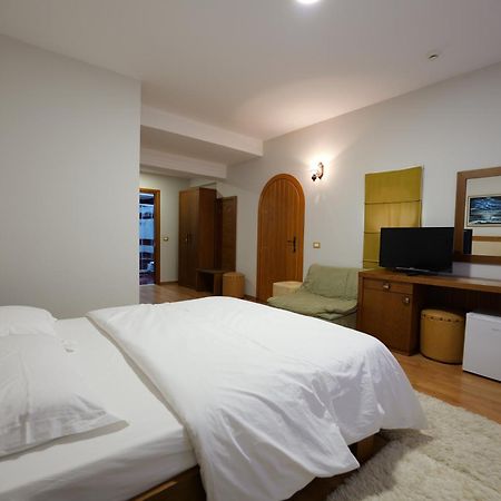 Hotel Sofo Dukat Dış mekan fotoğraf