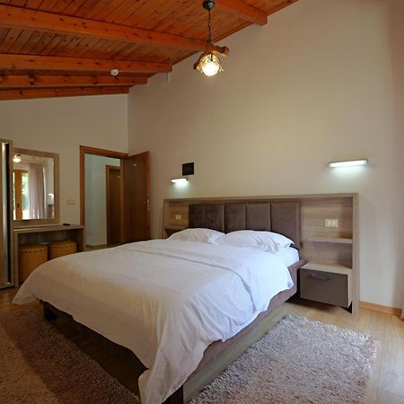 Hotel Sofo Dukat Dış mekan fotoğraf