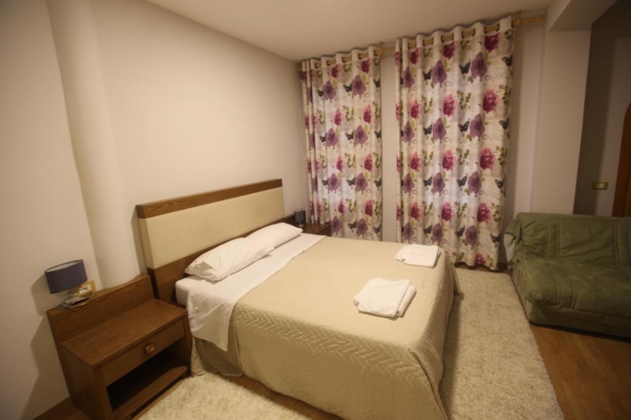 Hotel Sofo Dukat Dış mekan fotoğraf