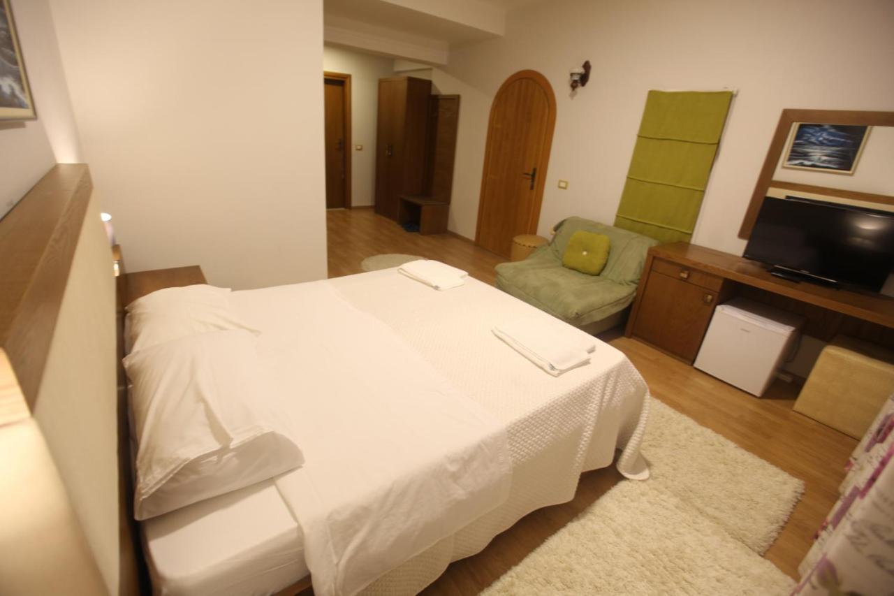 Hotel Sofo Dukat Dış mekan fotoğraf
