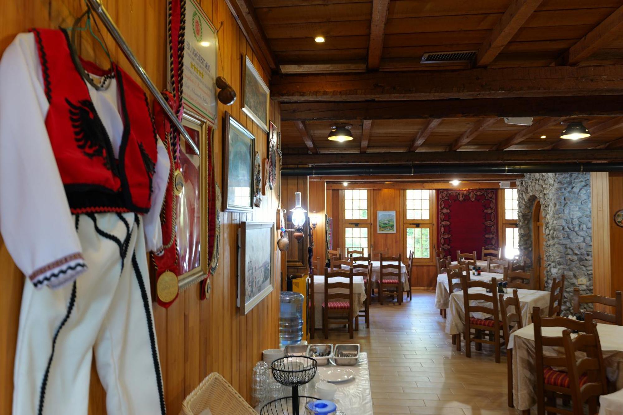 Hotel Sofo Dukat Dış mekan fotoğraf