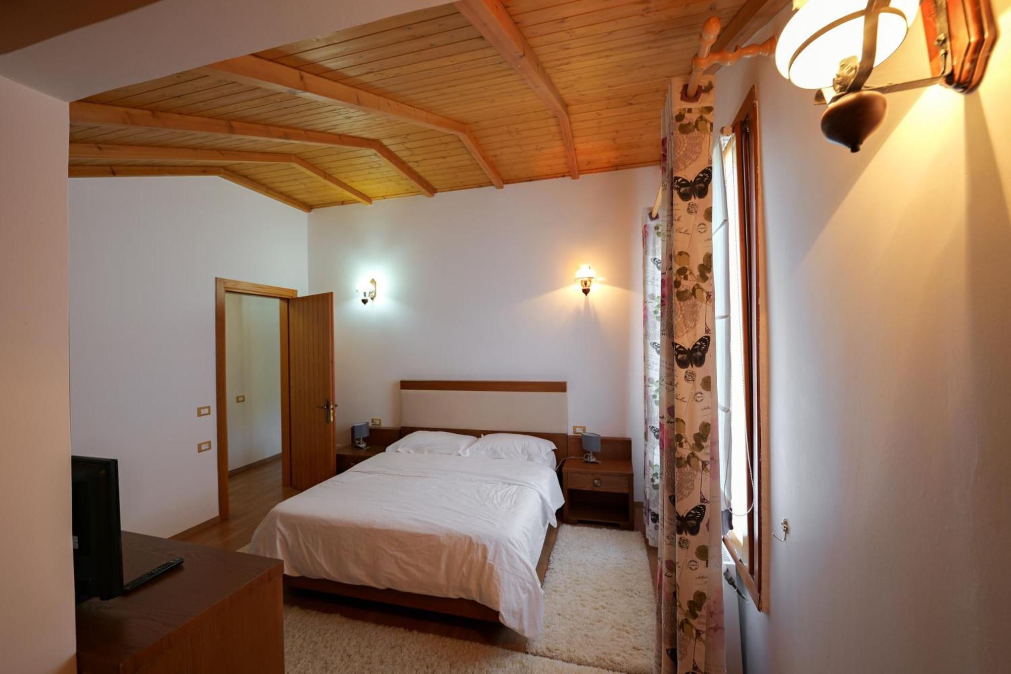 Hotel Sofo Dukat Dış mekan fotoğraf
