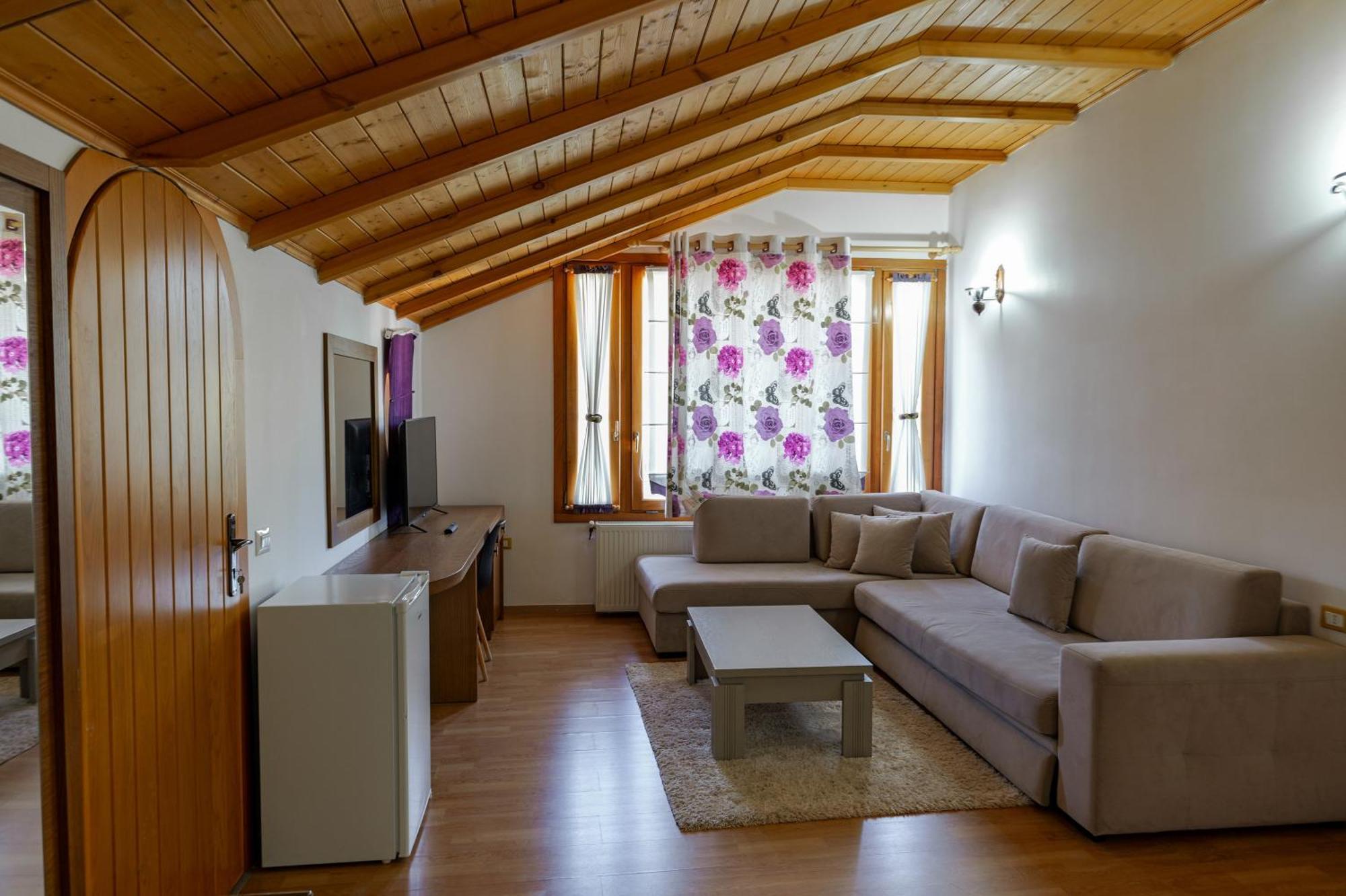 Hotel Sofo Dukat Dış mekan fotoğraf